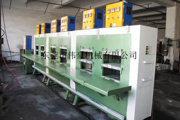 油壓機(jī)上是否要有安全防護(hù)裝置？
